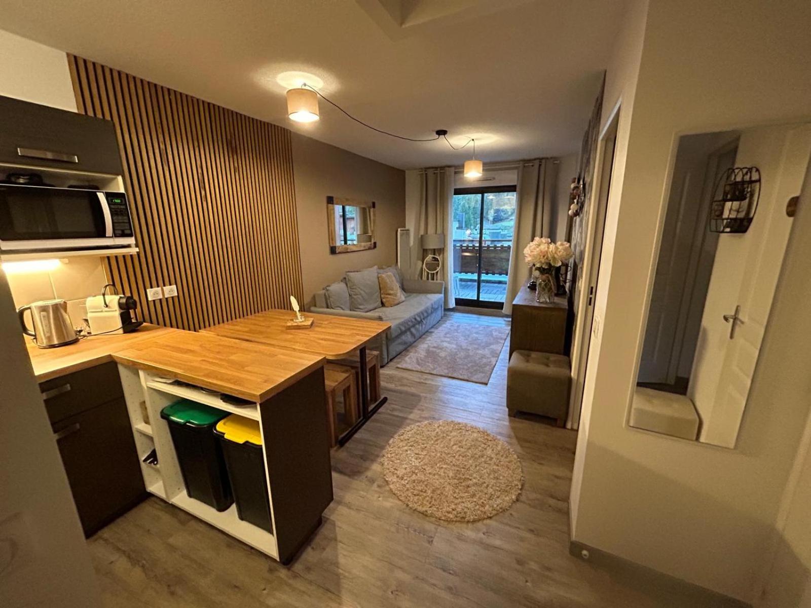 Superbe Appartement Avec Piscine Et Garage Peone Экстерьер фото