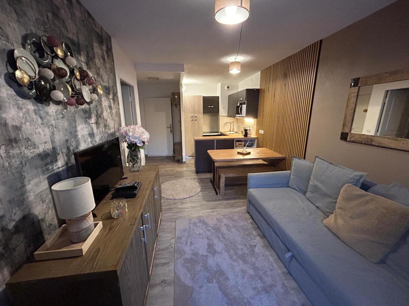 Superbe Appartement Avec Piscine Et Garage Peone Экстерьер фото